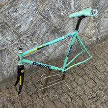 Load image into Gallery viewer, Bianchi Chromo Lite Reparto Corse
