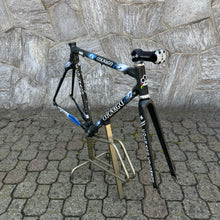 Load image into Gallery viewer, Colnago C40 HP Mapei Squadra Corse
