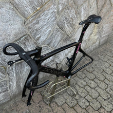 Load image into Gallery viewer, Pinarello Dogma F100 Limited Edition
