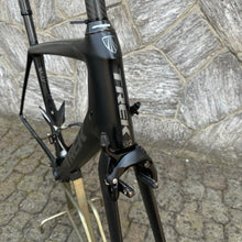 Carica l&#39;immagine nel visualizzatore di Gallery, Trek Madone 5.9 H2
