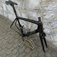 Carica l&#39;immagine nel visualizzatore di Gallery, Trek Madone 5.9 H2
