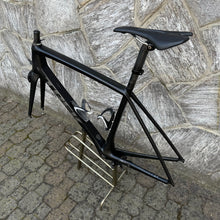 Carica l&#39;immagine nel visualizzatore di Gallery, Trek Madone 5.9 H2
