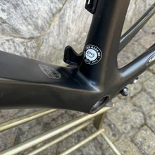 Carica l&#39;immagine nel visualizzatore di Gallery, Trek Madone 5.9 H2
